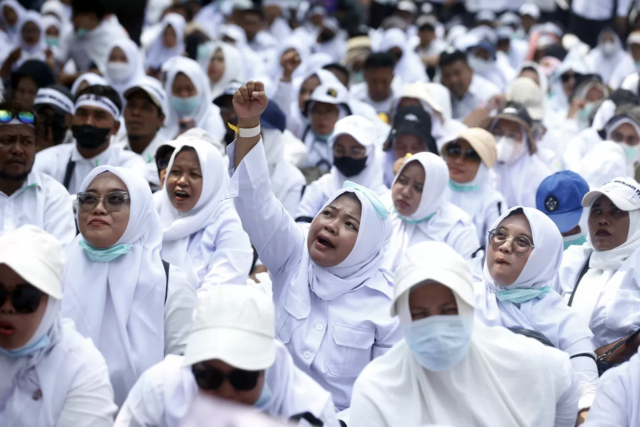Tenaga Honorer R4 Gelar...