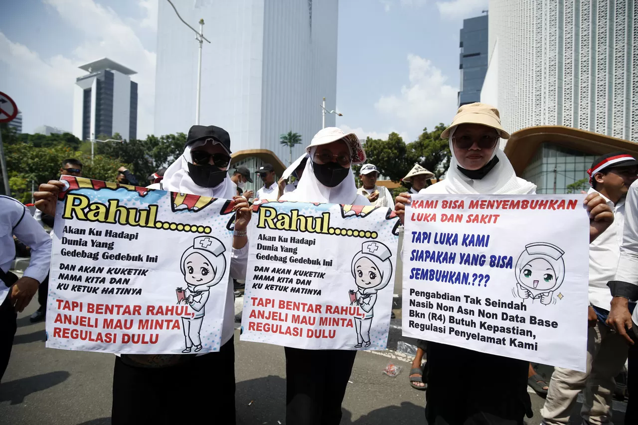 Tenaga Honorer R4 Gelar...