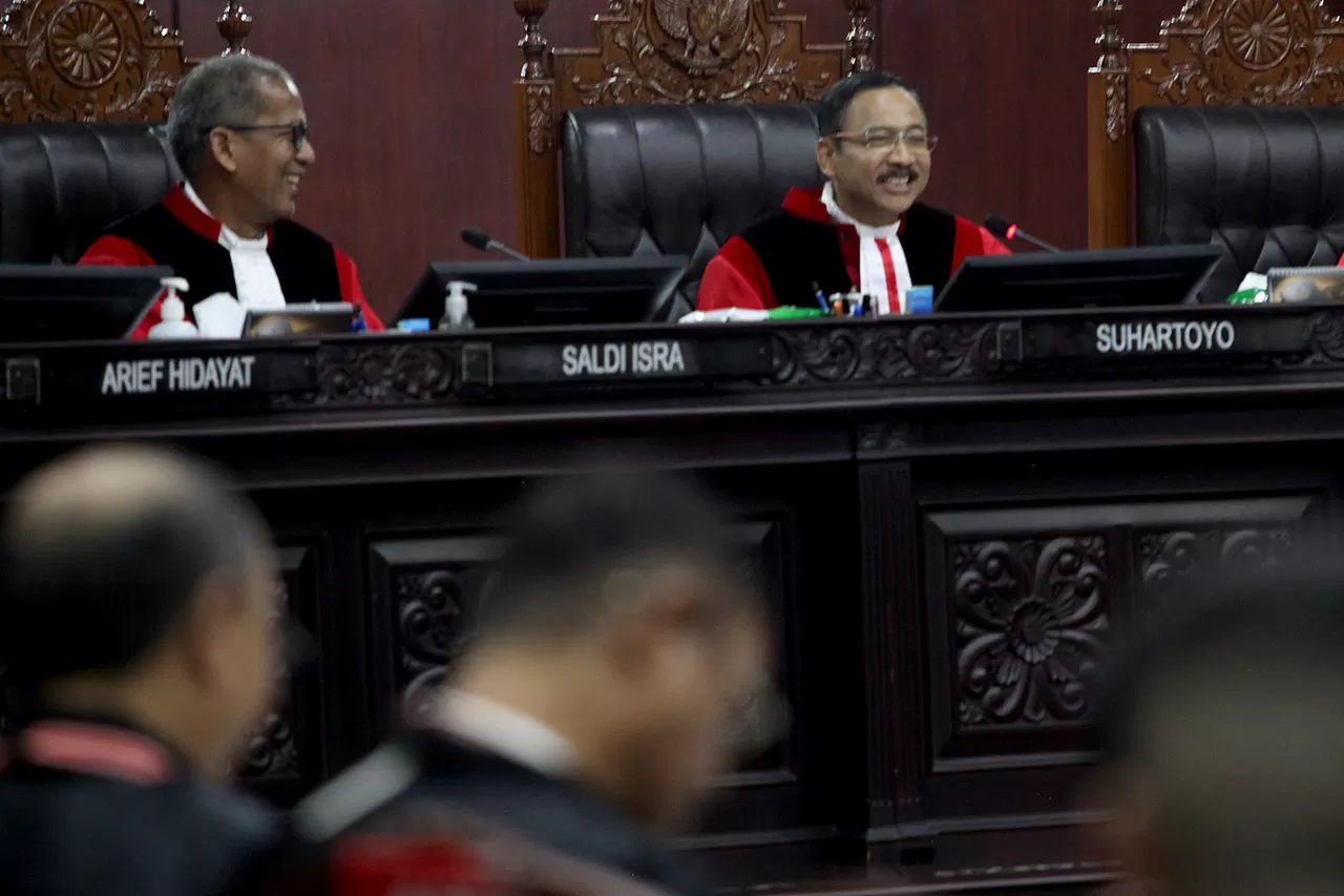 MK Gelar Sidang Uji...