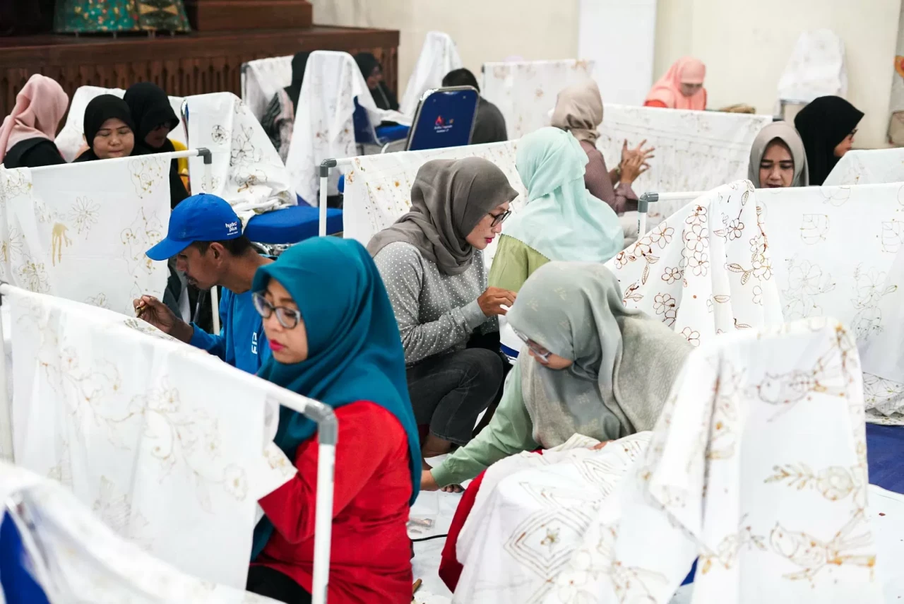 Pelatihan Membatik untuk...
