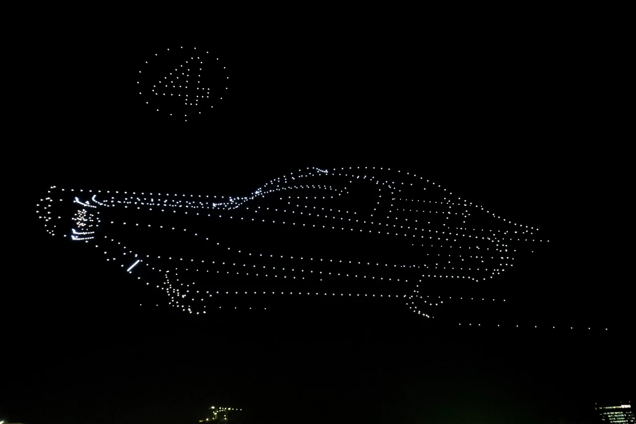 Pertunjukan Drone Karakter...