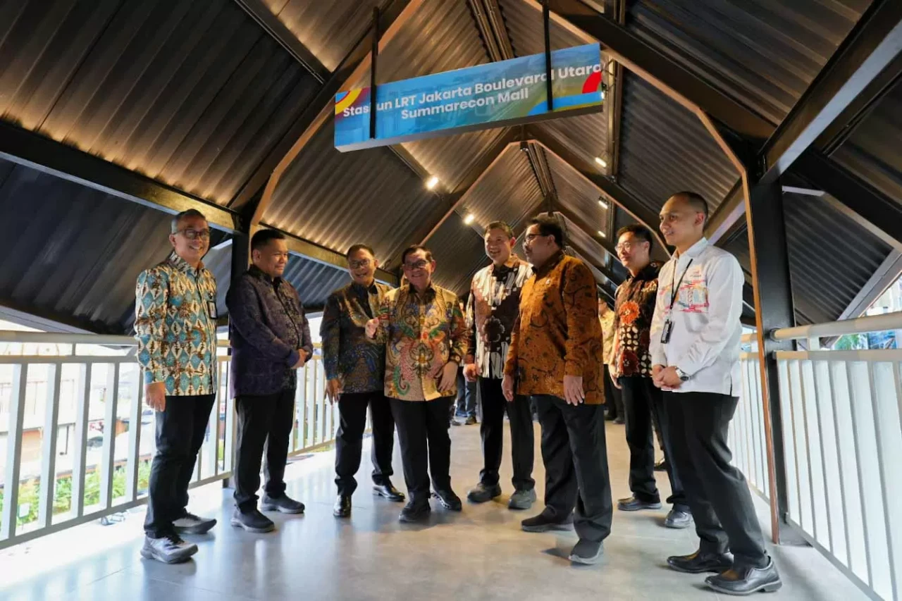 LRT Jakarta Kini Terkoneksi...