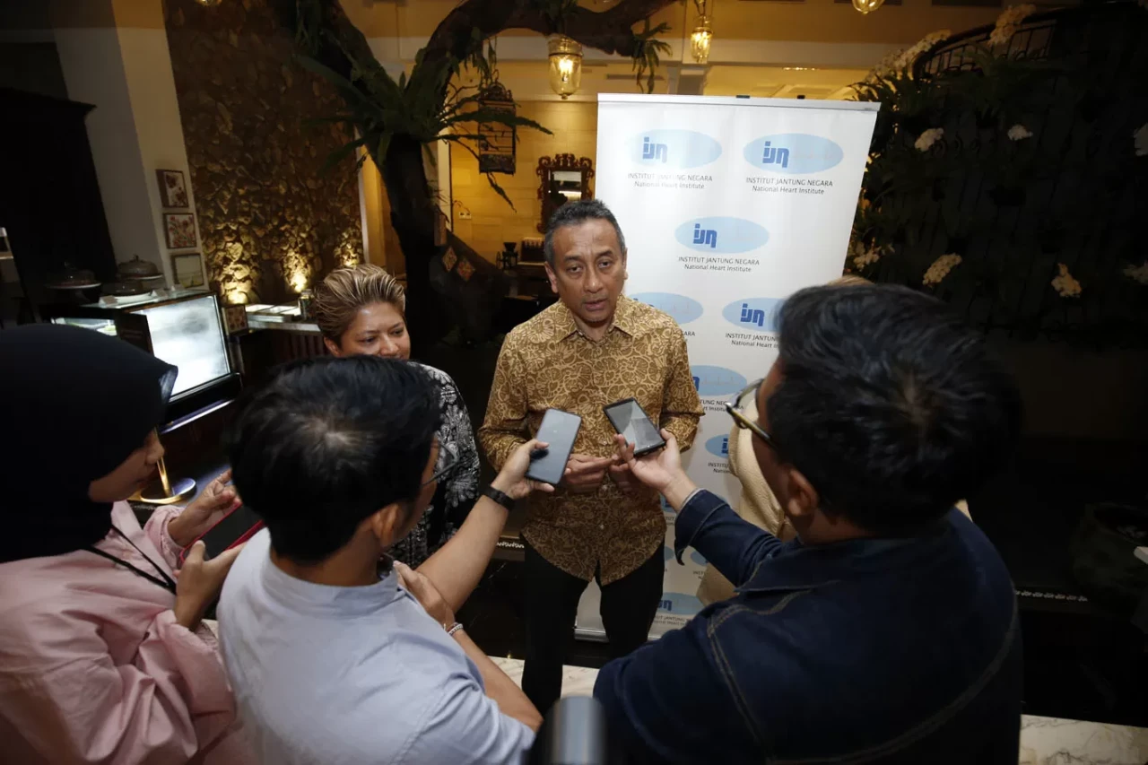 Institut Jantung Negara,...