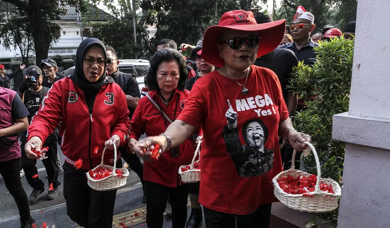 Aksi Tabur Bunga Kudatuli...