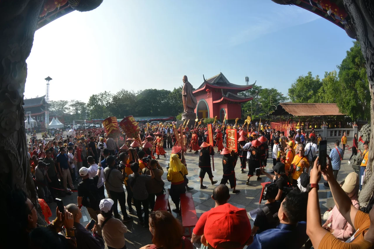 Potret Kemeriahan Festival...