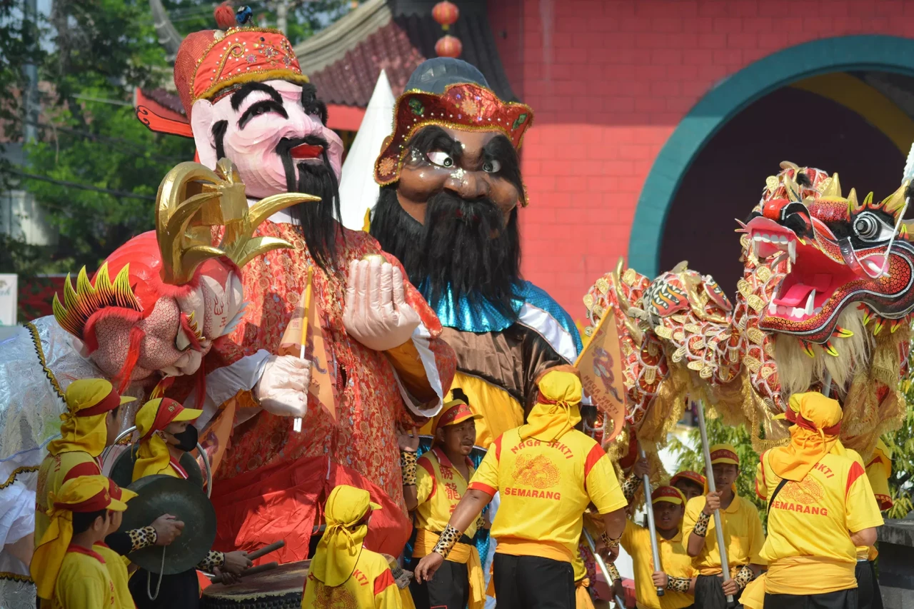 Potret Kemeriahan Festival...