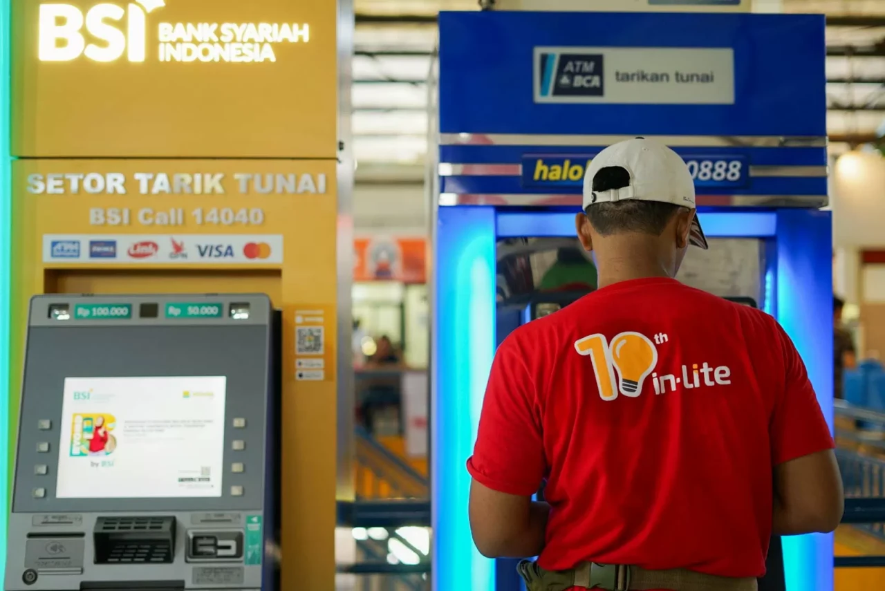 PPATK Hentikan Sementara...