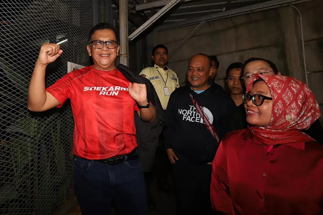 Hasto Keluar Rutan Usai...