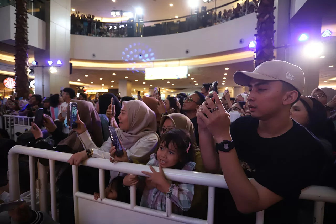 Bernadya Meriahkan Perayaan...