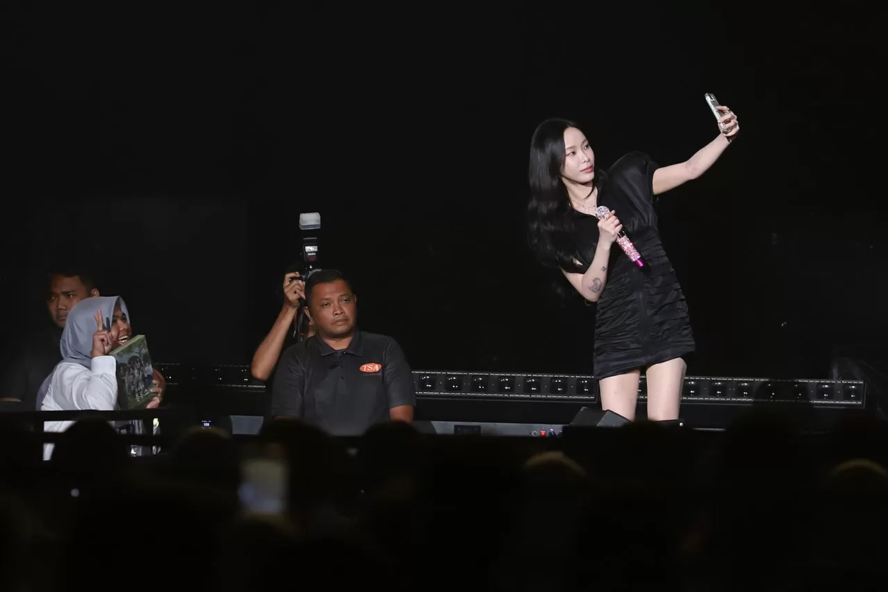 Heize Ajak Penonton...