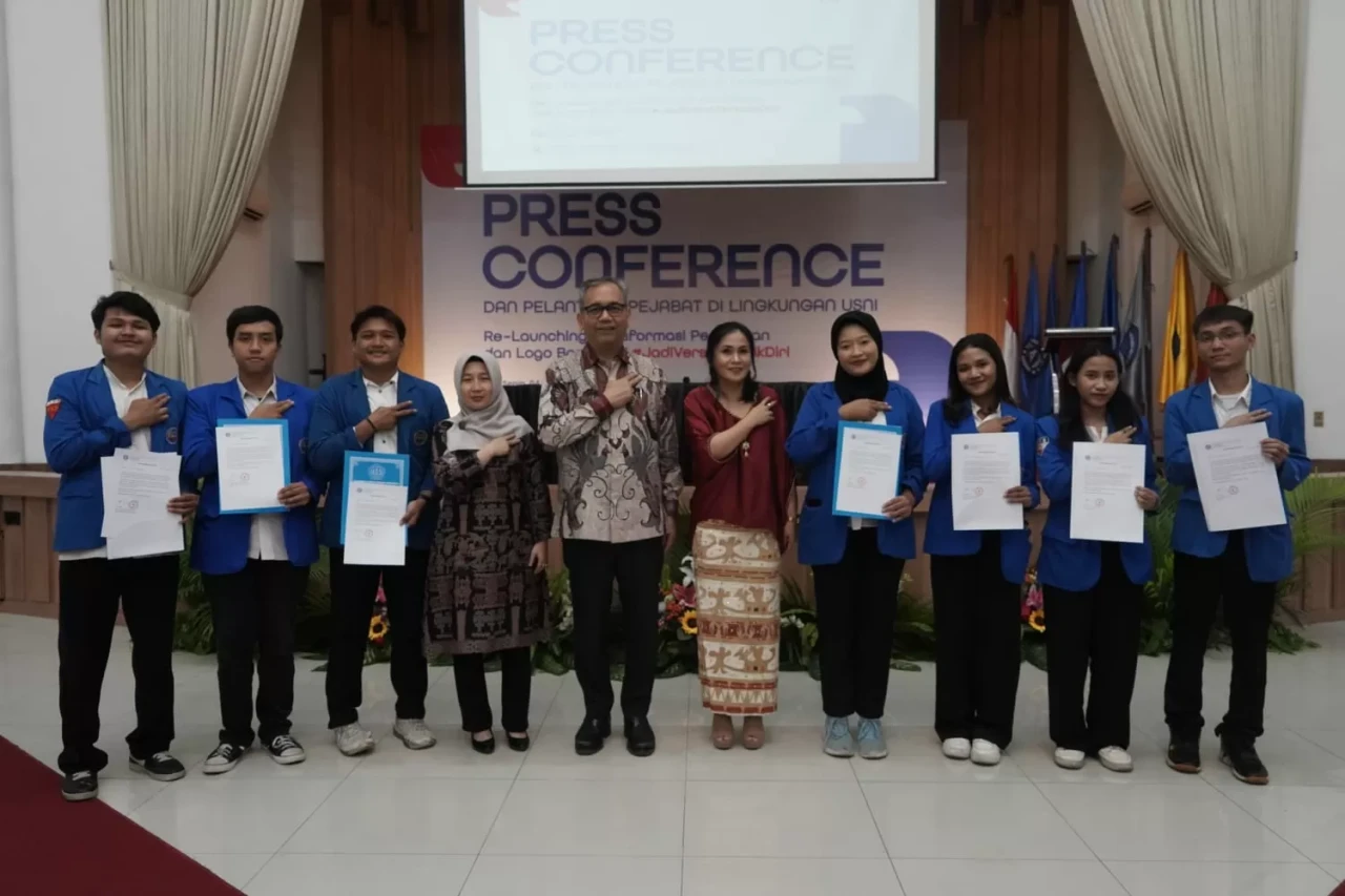Berikan Kesempatan Mahasiswa...