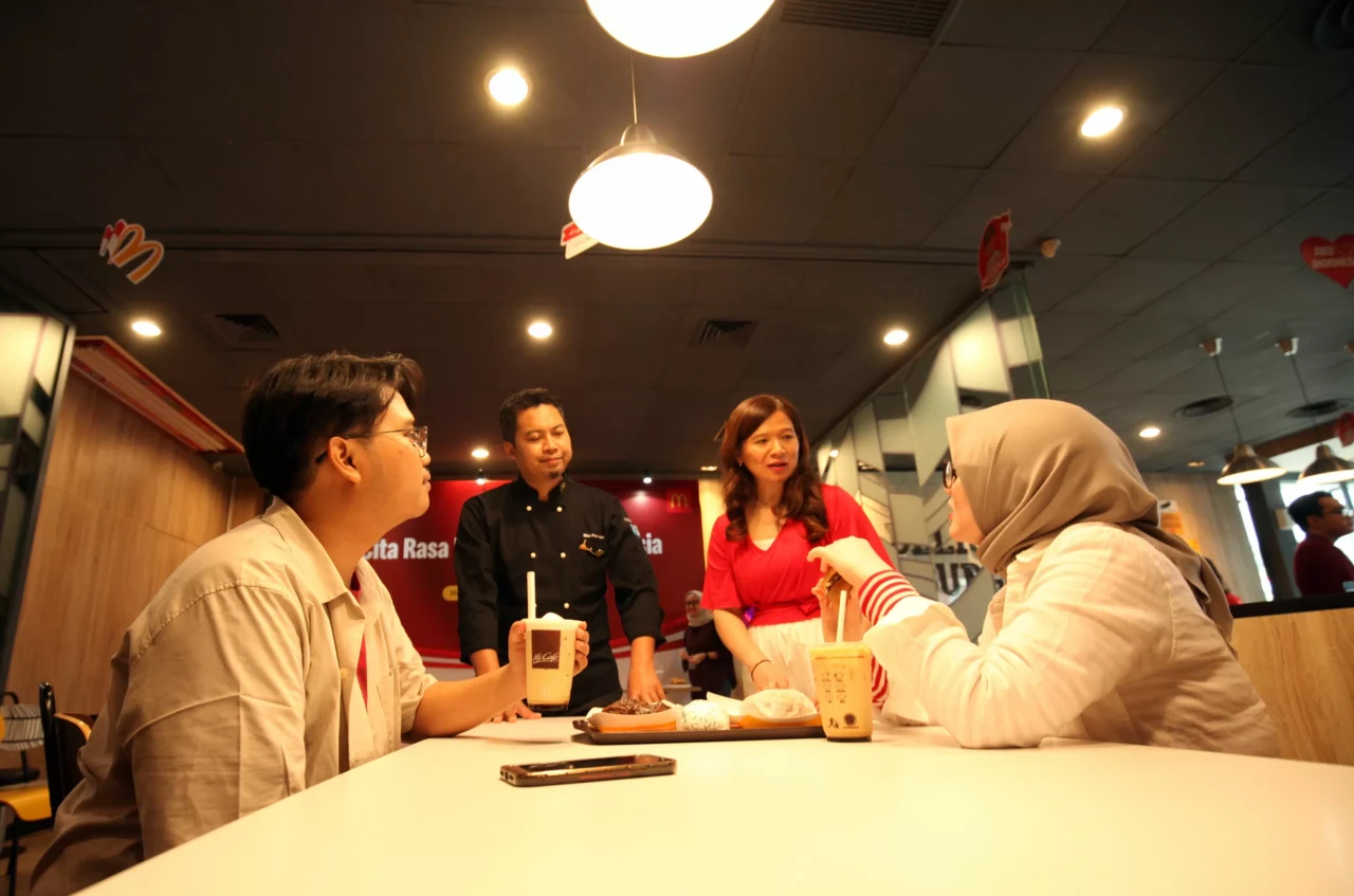 McDonald’s Angkat...