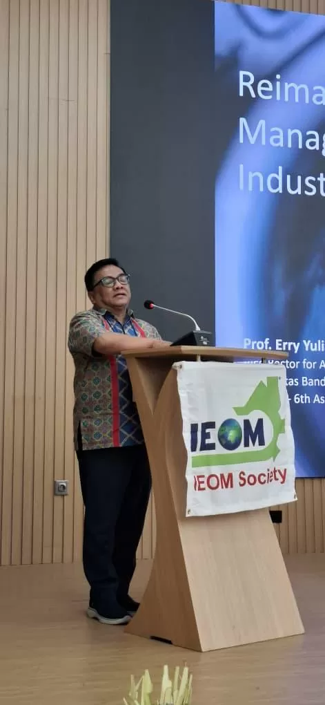 Prof. Erry Yulian di...