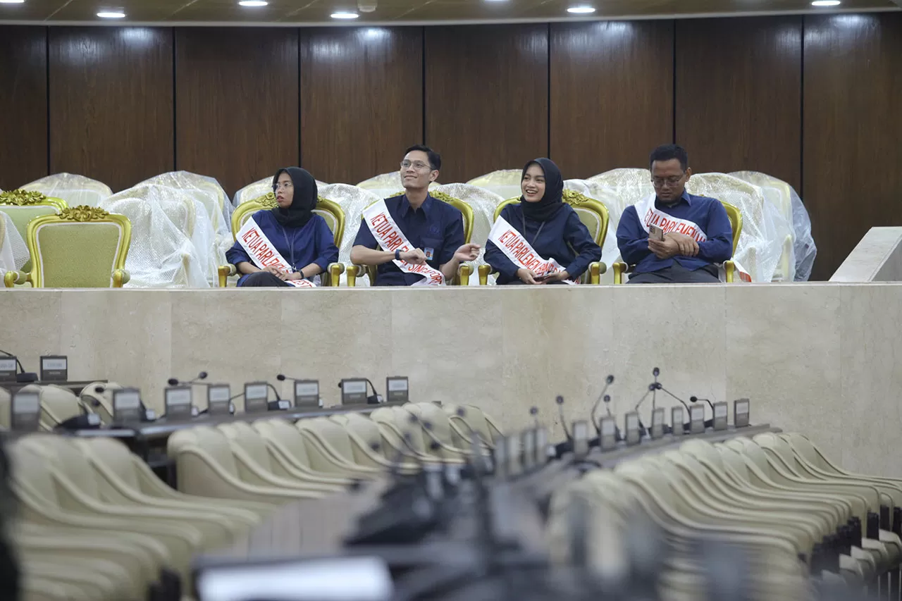 Gladi Kotor Sidang Tahunan...