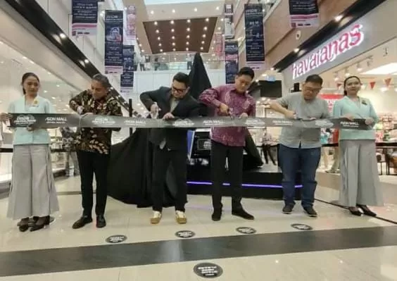Rayakan HUT ke-5, AEON...