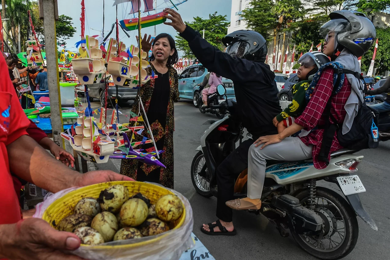 HUT RI ke-80 di Palembang,...