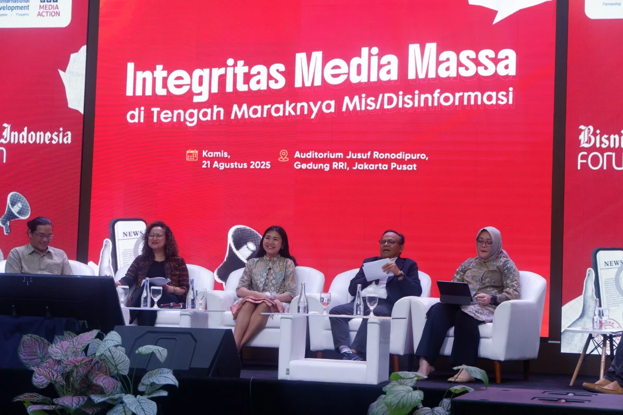 Diskusi Publik: Menjaga...