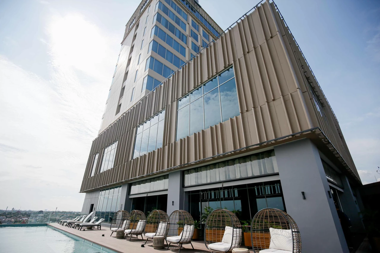 ARTOTEL Living World...