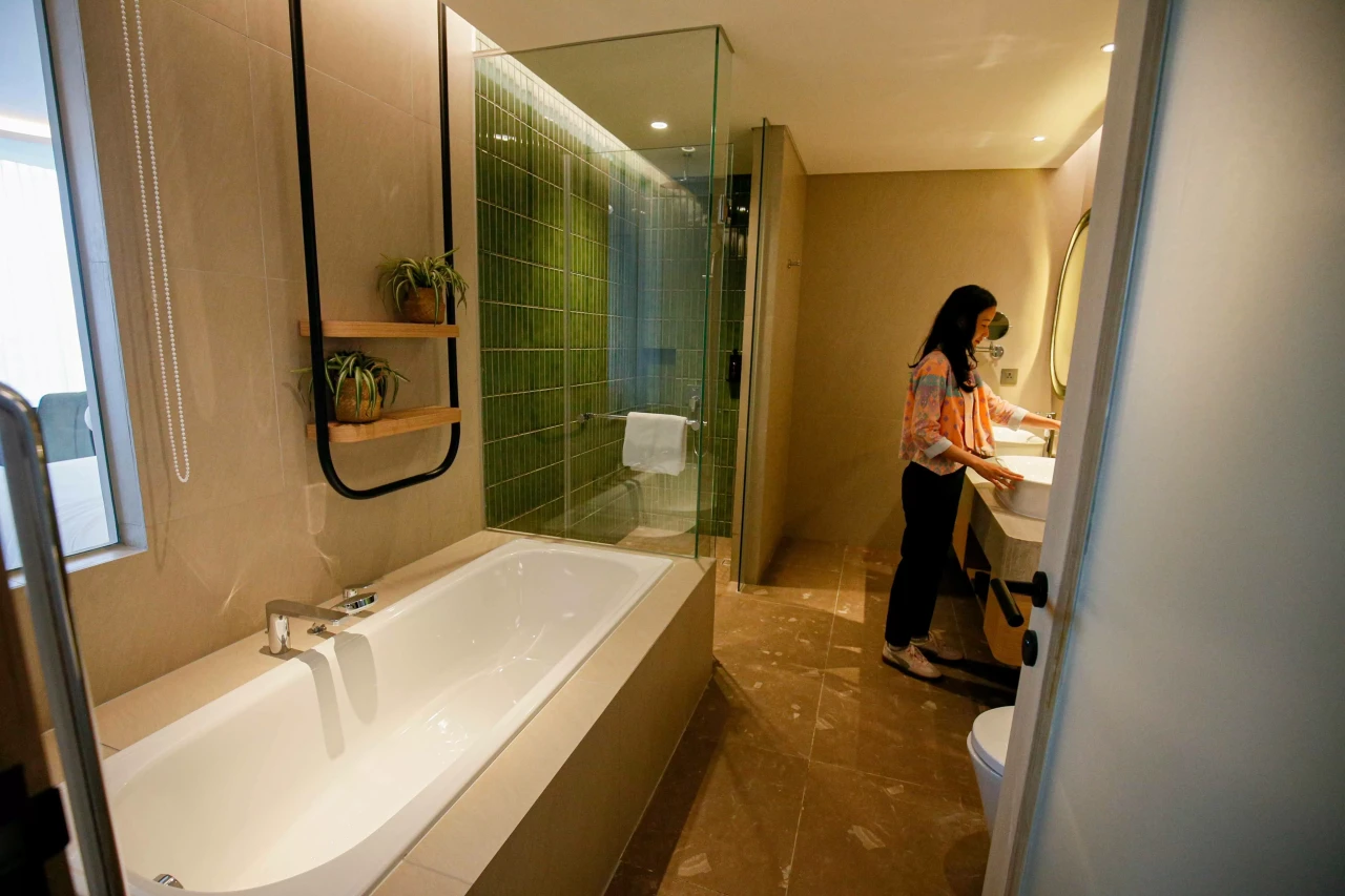 ARTOTEL Living World...