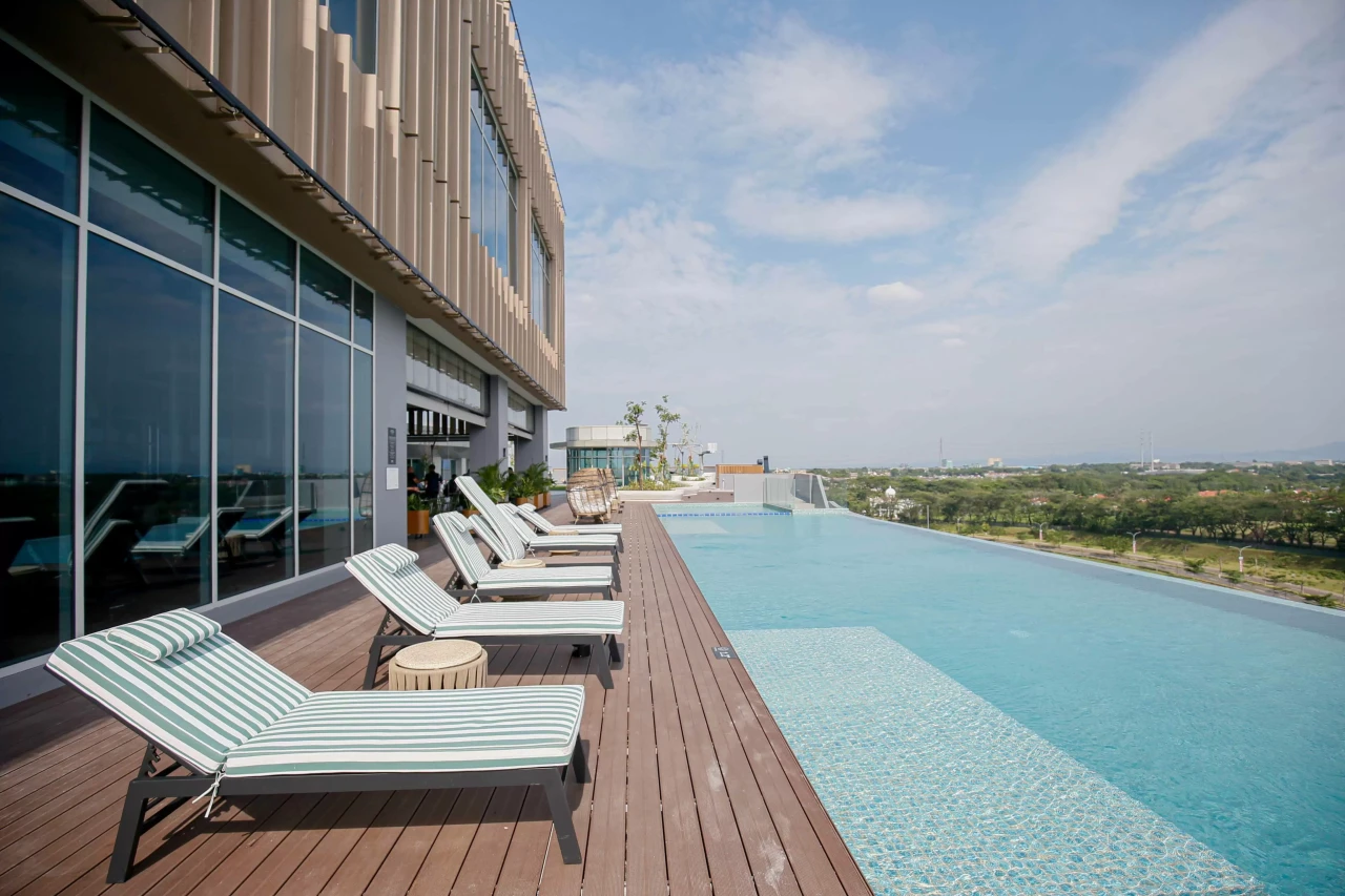 ARTOTEL Living World...
