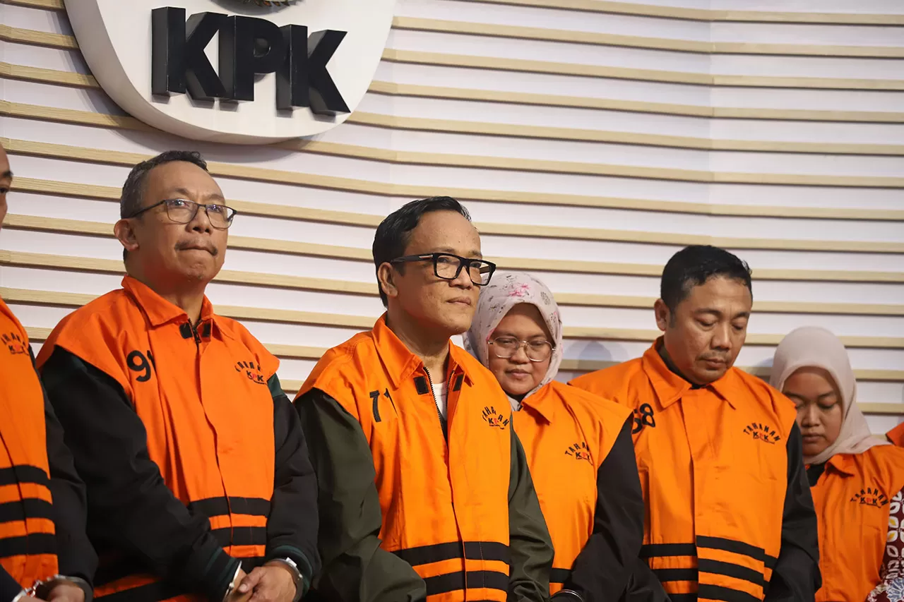 KPK Tahan Wamenaker...