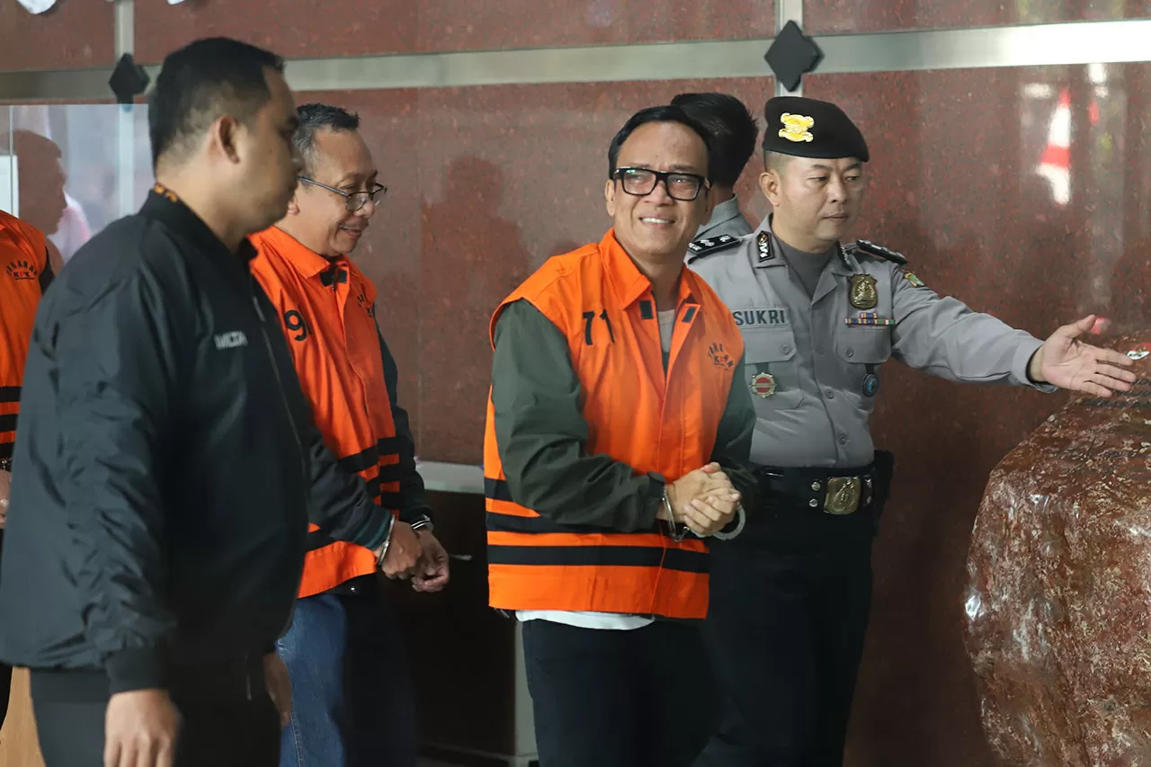 KPK Tahan Wamenaker...