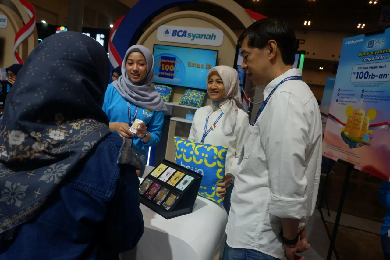 BCA Syariah Hadir di...
