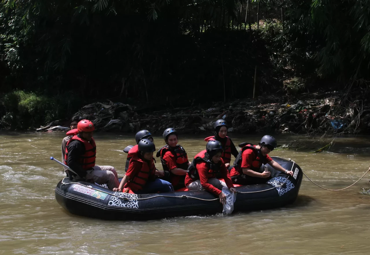 Mitra Tours and Travel...