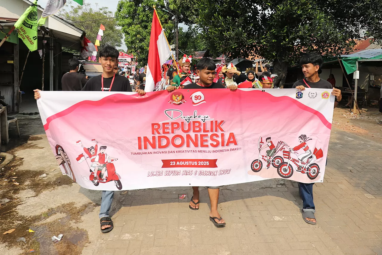 Semarak Karnaval Warga...