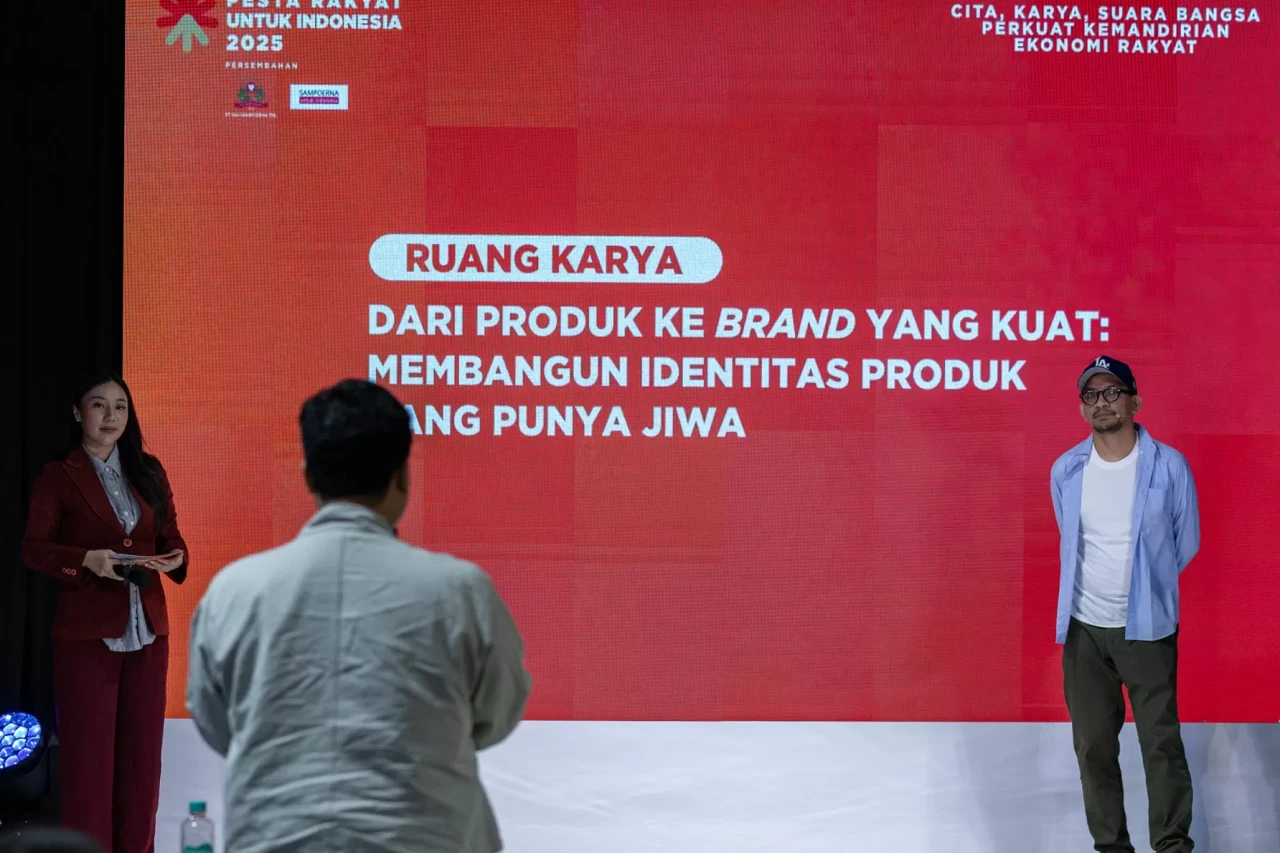 Strategi Membangun Branding...