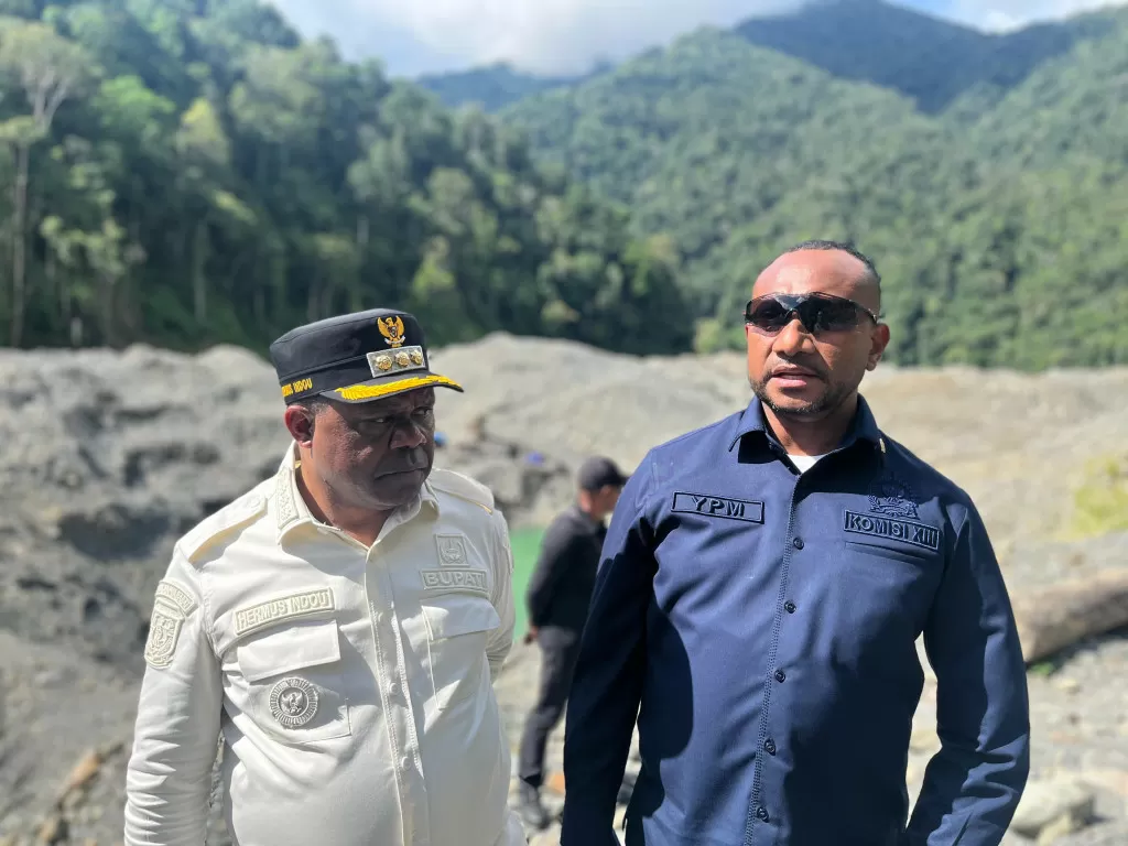 DPR RI dan Bupati Manokwari...