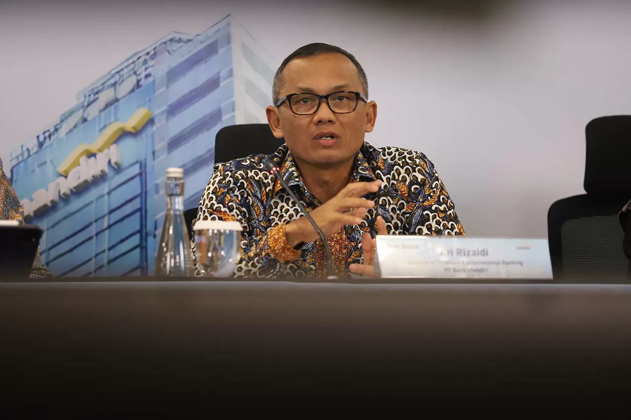 Ekonom Bank Mandiri...