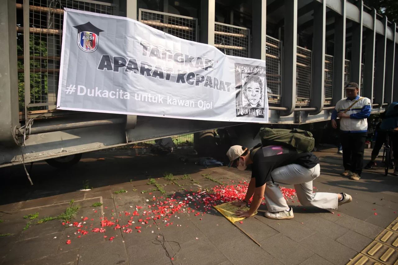 Mahasiswa dan Alumni...