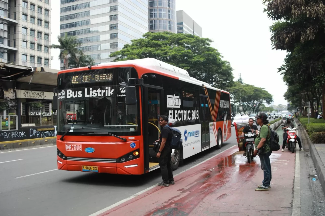 Jakarta Kondusif! Warga...