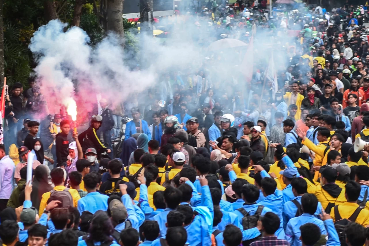 Potret Aksi Damai Mahasiswa...