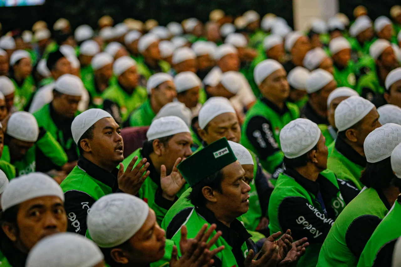 Doa Bersama Pengemudi...