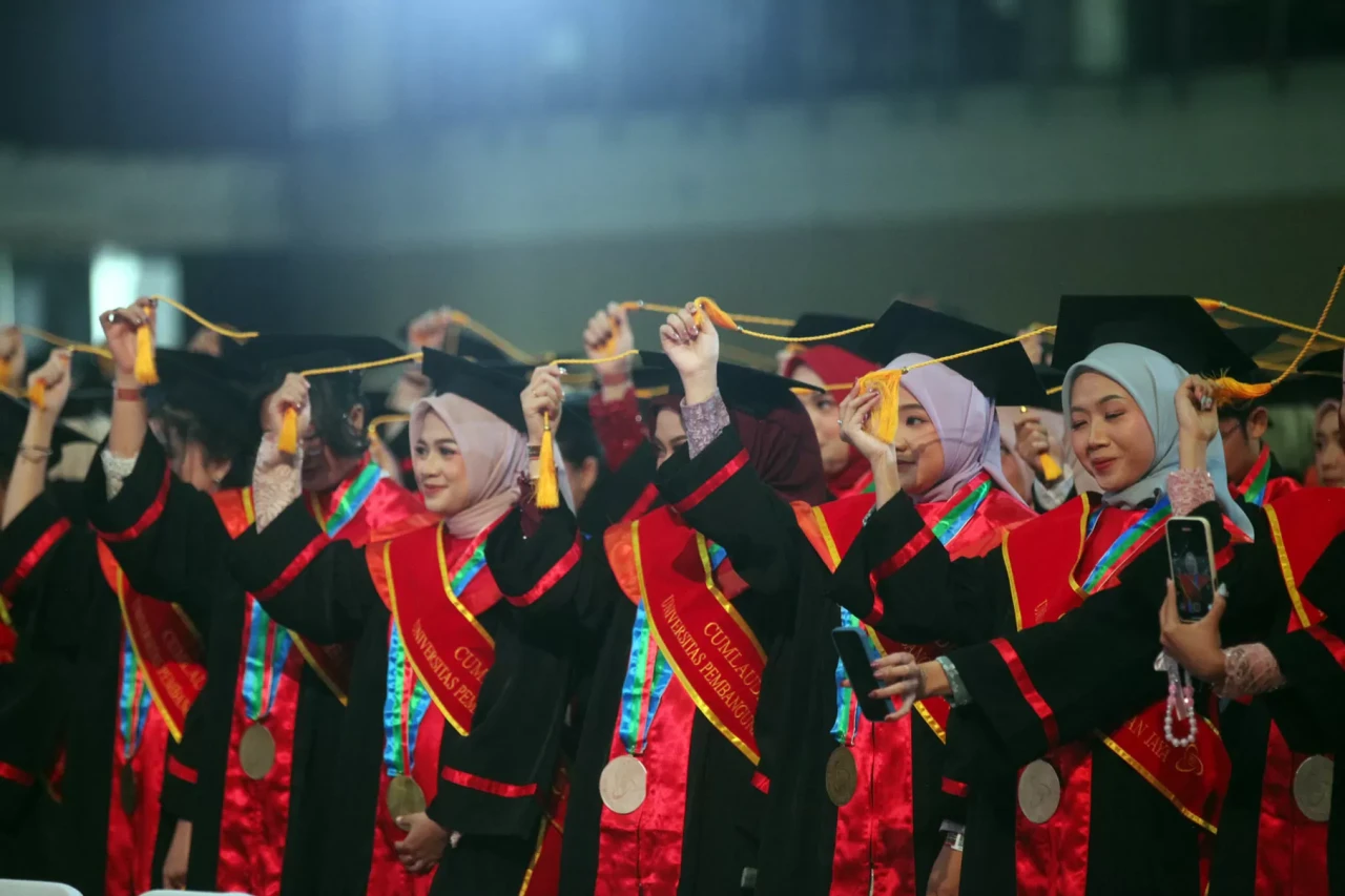Wisuda ke-11 UPJ Usung...