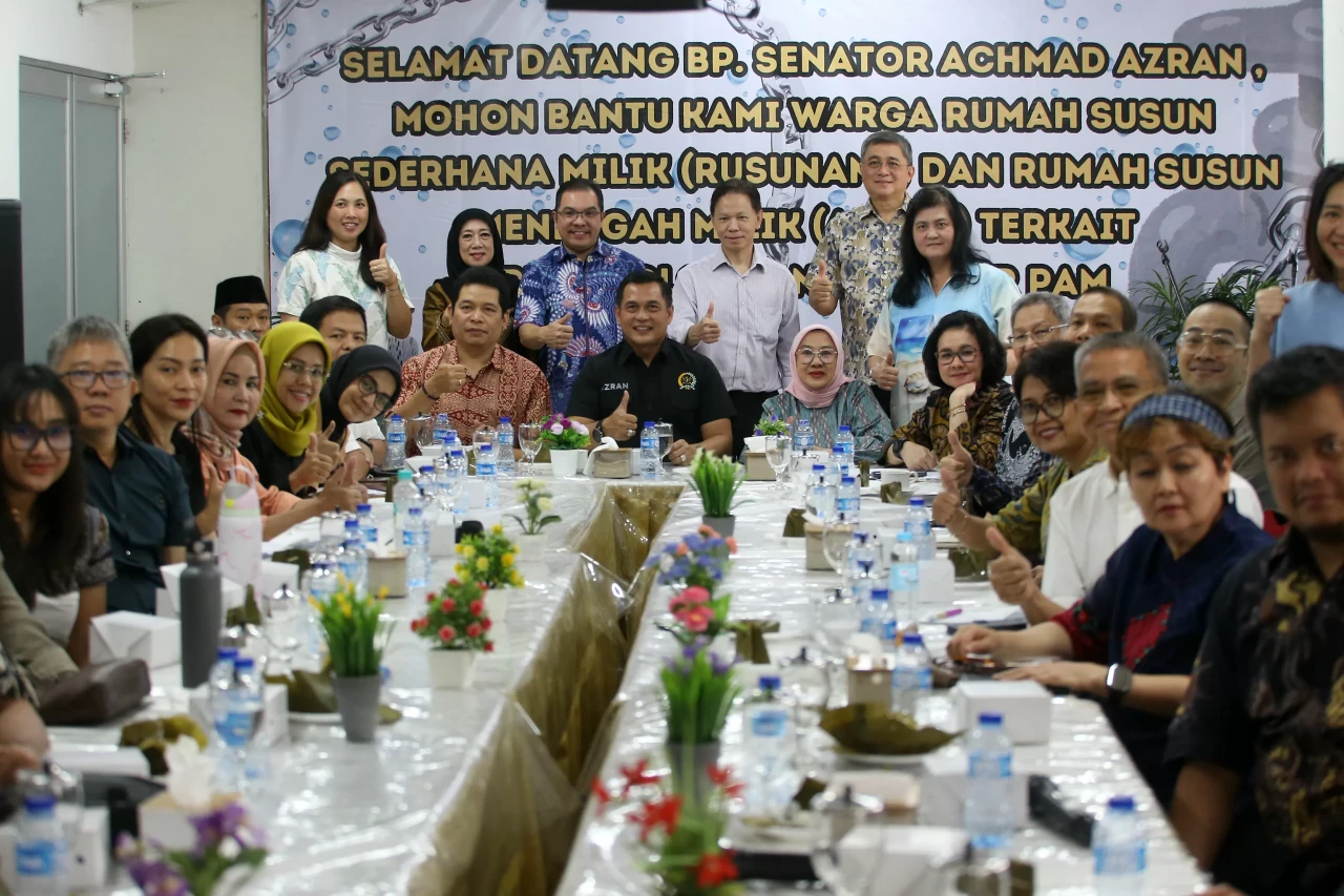 Senator Achmad Azran...