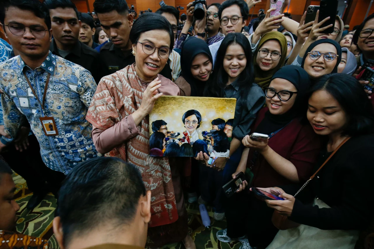 Pegawai Kemenkeu Iringi...