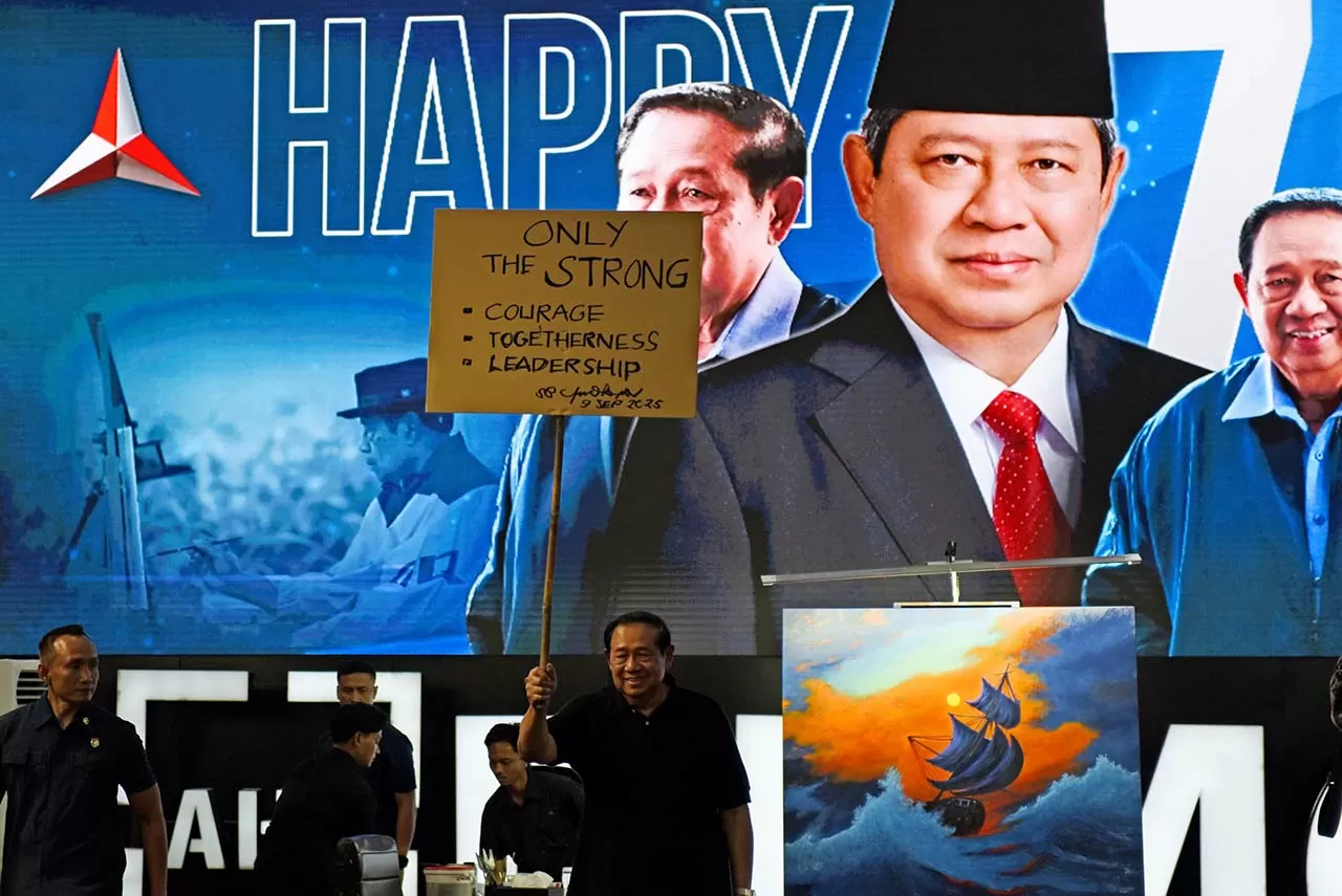 SBY Serahkan Lukisan...