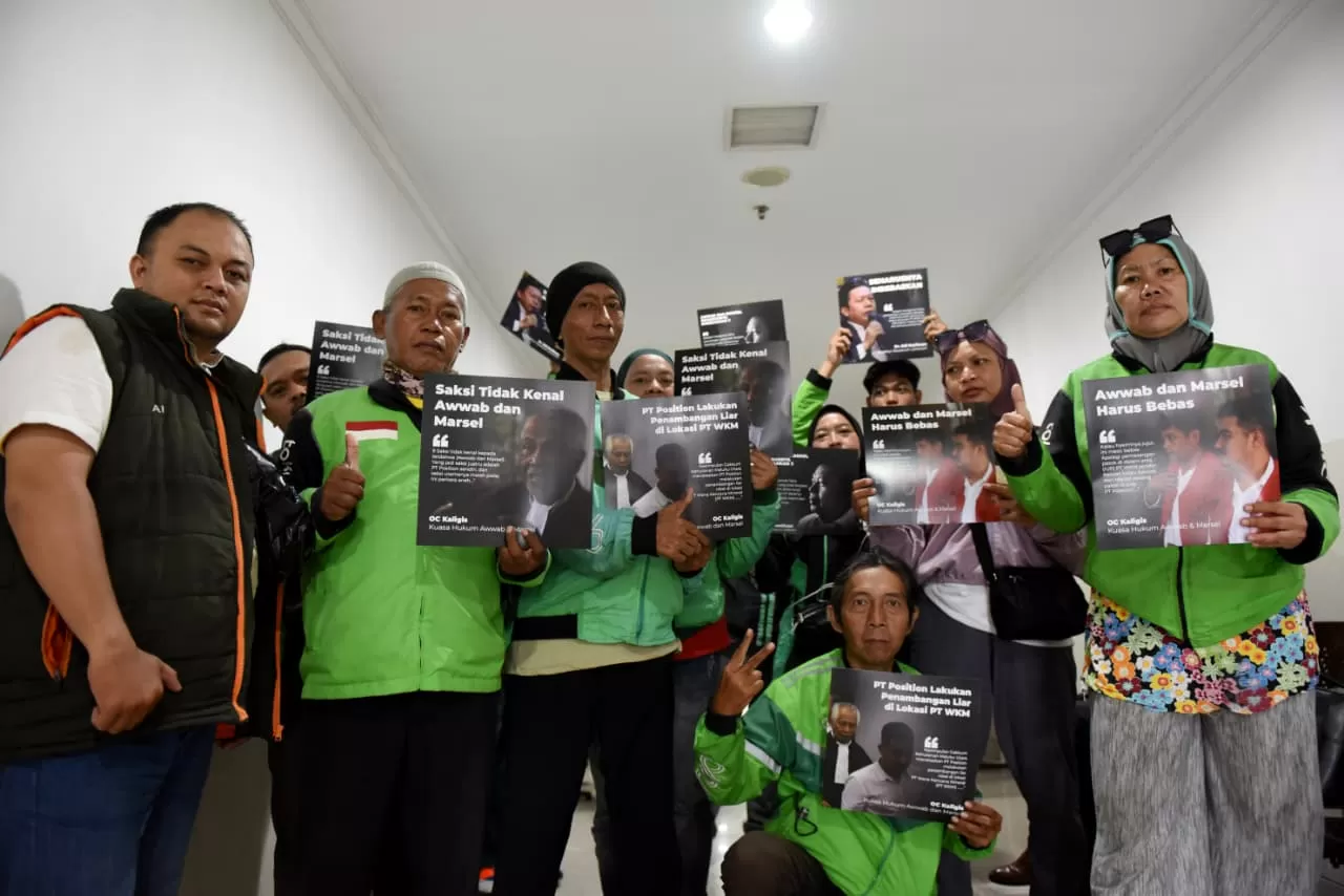 Solidaritas Ojol Desak...