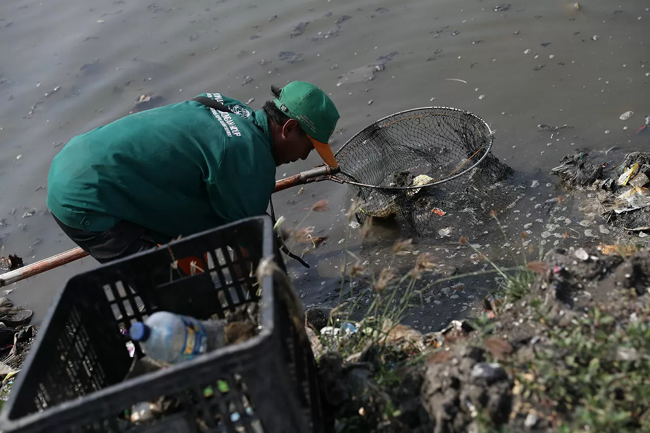 Laut Indonesia Tercemar...