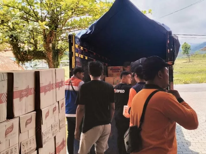 PTK Sigap Salurkan Bantuan...