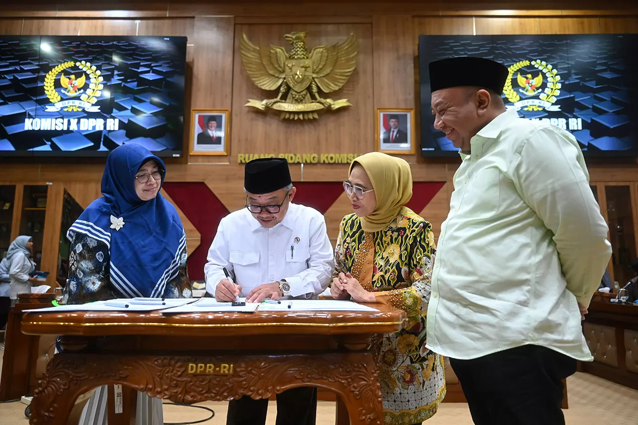 Anggaran Kemendikdasmen...