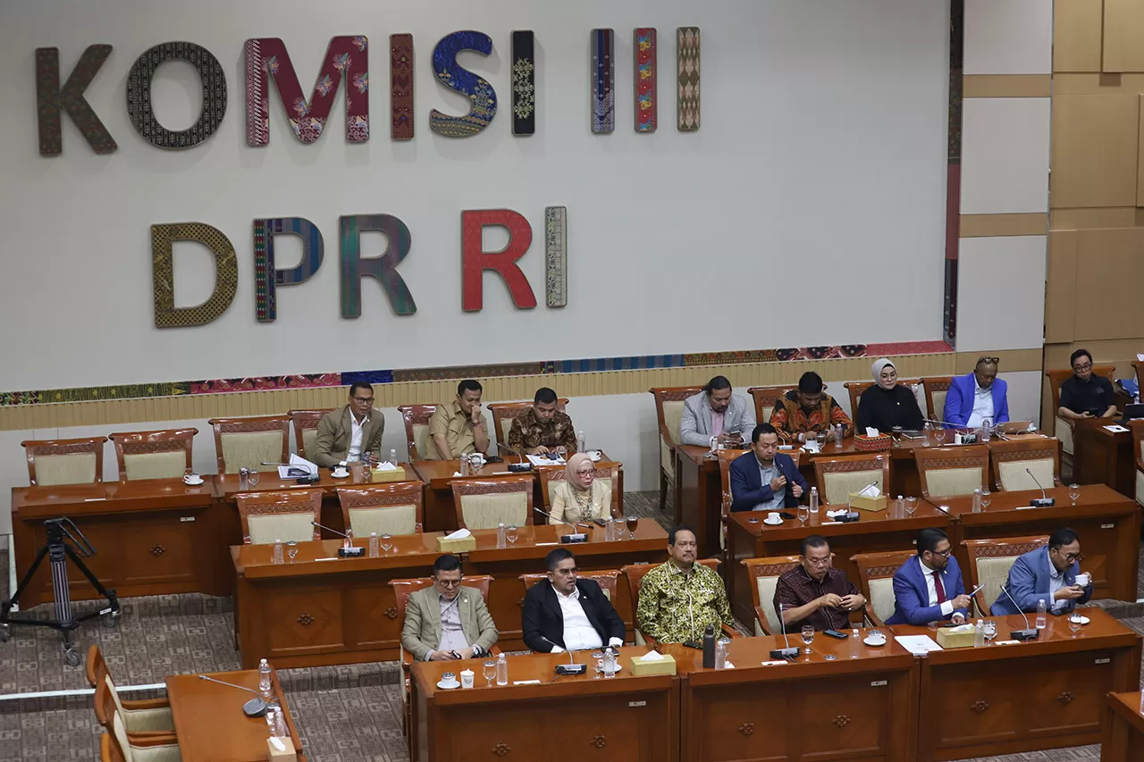 Komisi III DPR Setujui...