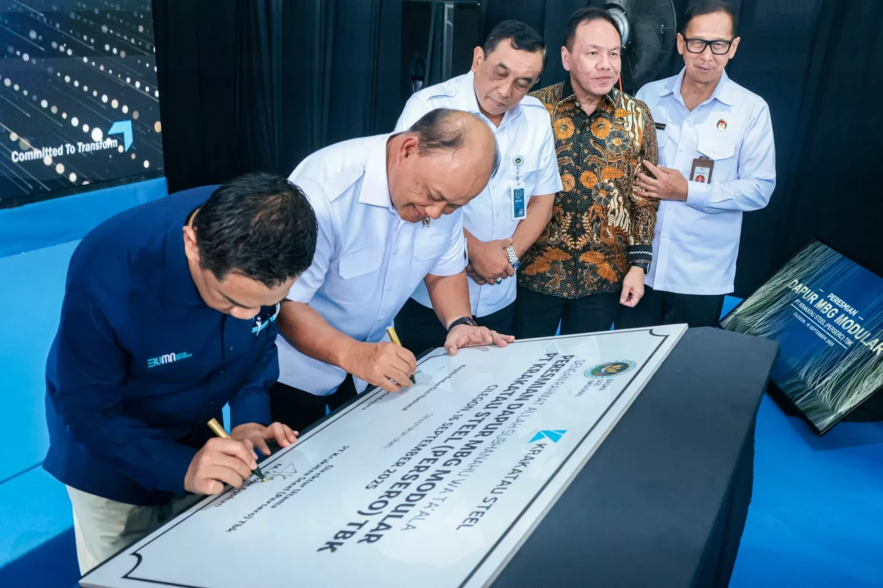 Krakatau Steel Resmikan...