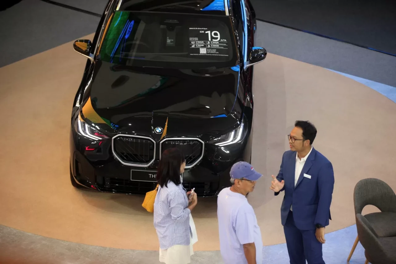 BMW Exhibition Hadirkan...