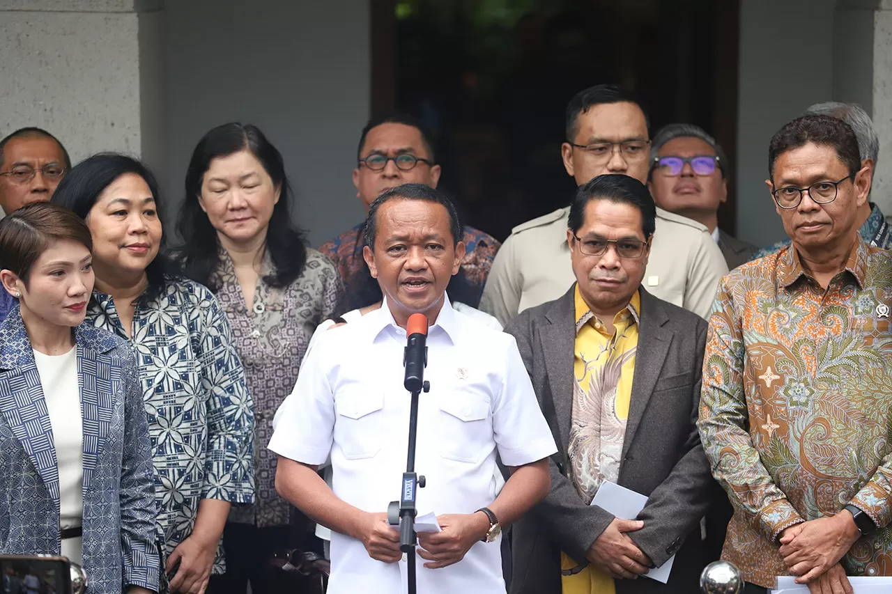 Menteri ESDM Bahlil:...