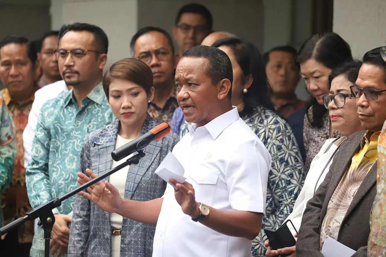 Menteri ESDM Bahlil:...