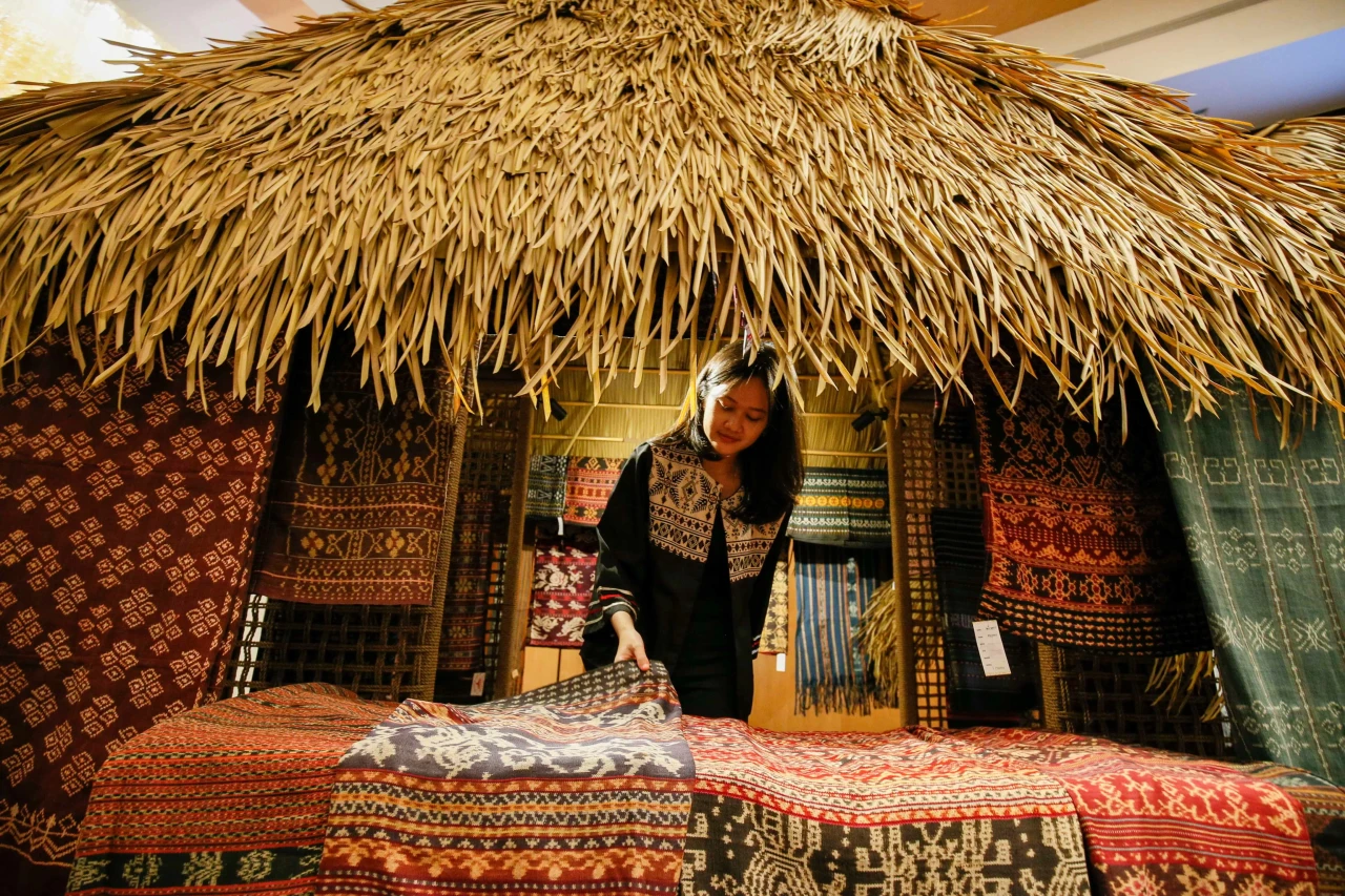 Melihat Kekayaan Budaya...